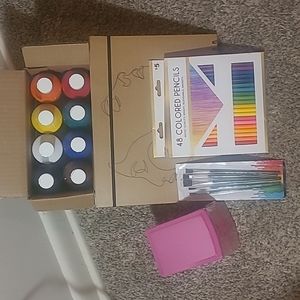 NWT Paint set Artist's Tools